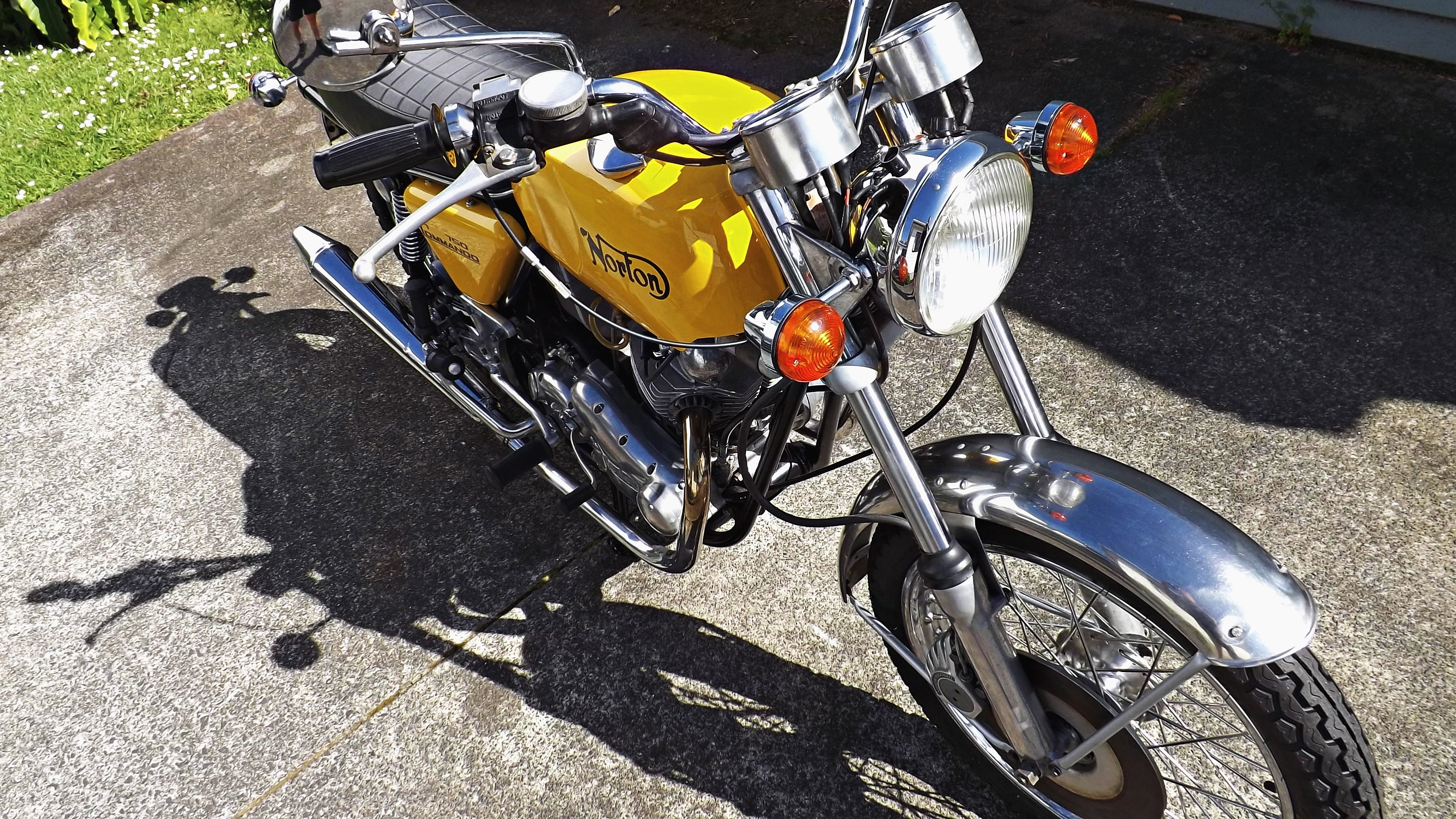 1972 Norton Commando 750 Combat