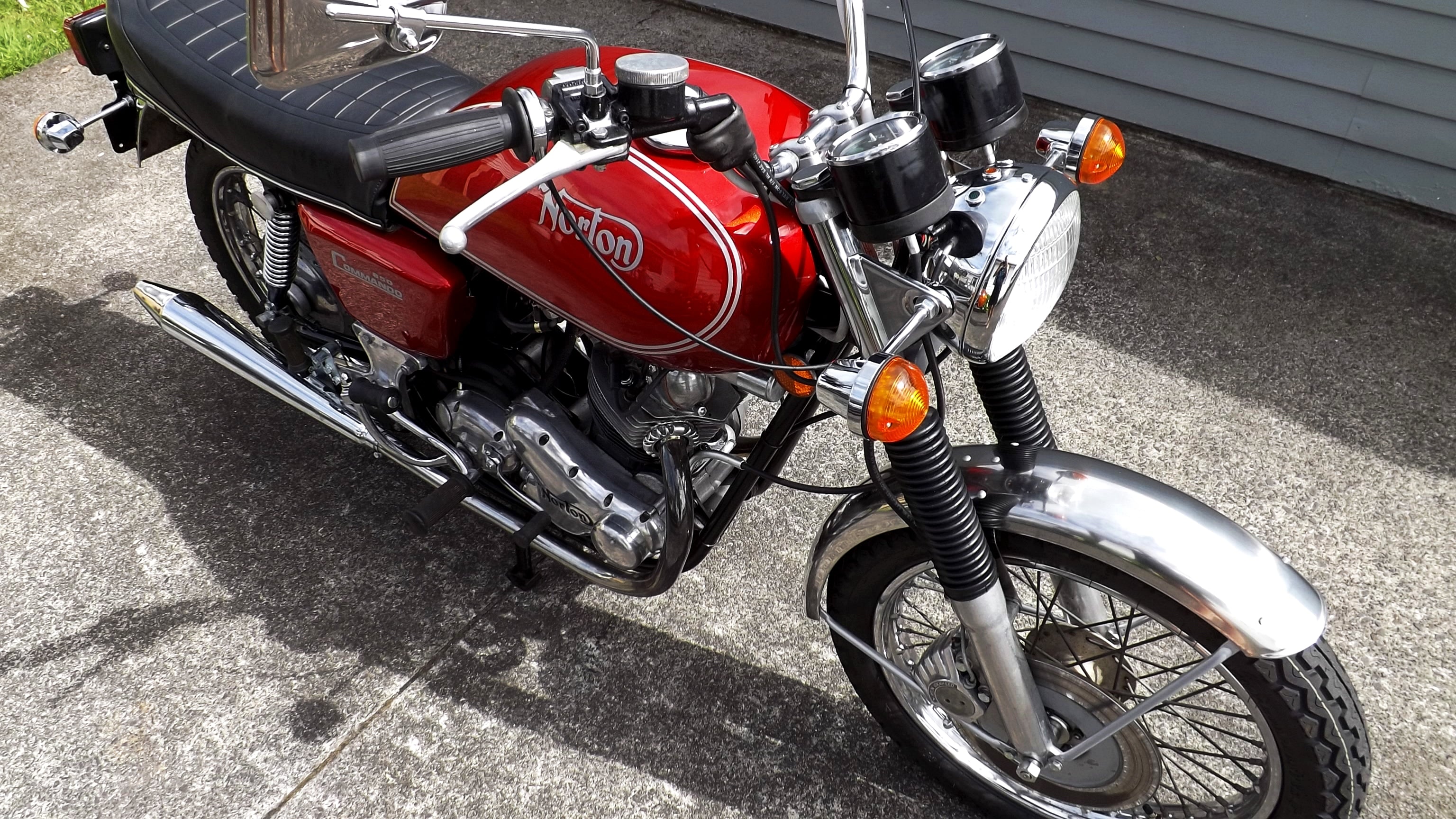 1974 Norton Commando 850 Interstate