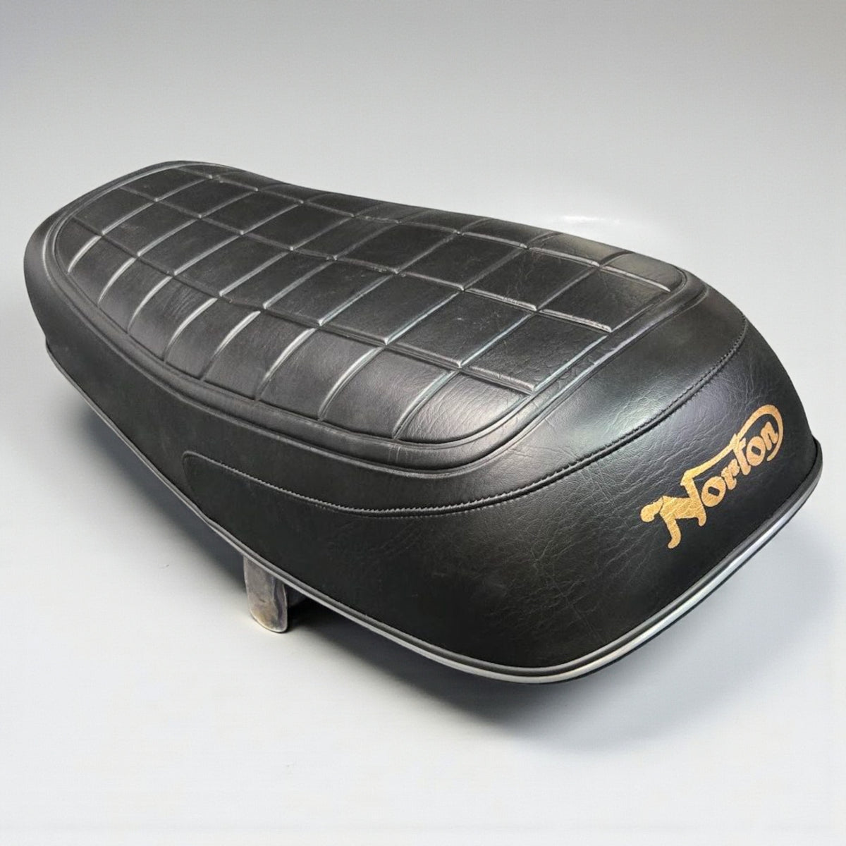 Norton Commando Roadster MK2 Seat