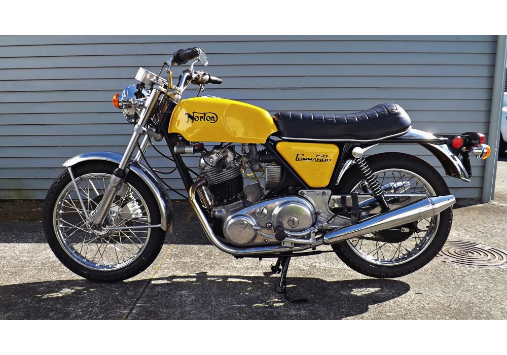 1972 Norton Commando 750 Combat